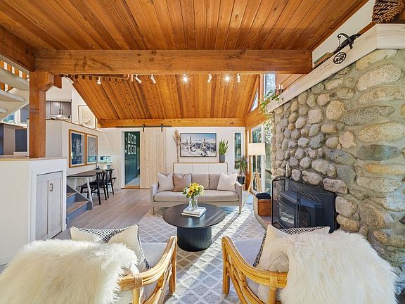 4th image of 1616 Roxbury Rd