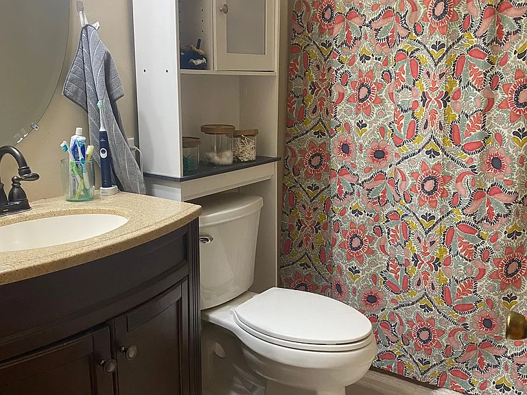 Bathroom Photo 1