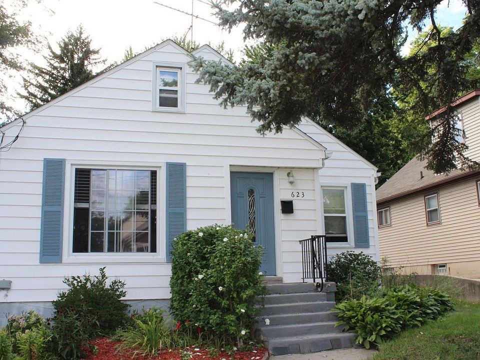 1st image of 623 Burke Ave NE