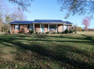 197 S Leath Rd, Portland, TN 37148