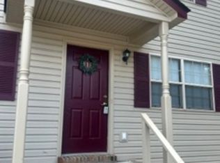 102 Mount Vernon Ln, Hurricane, WV 25526