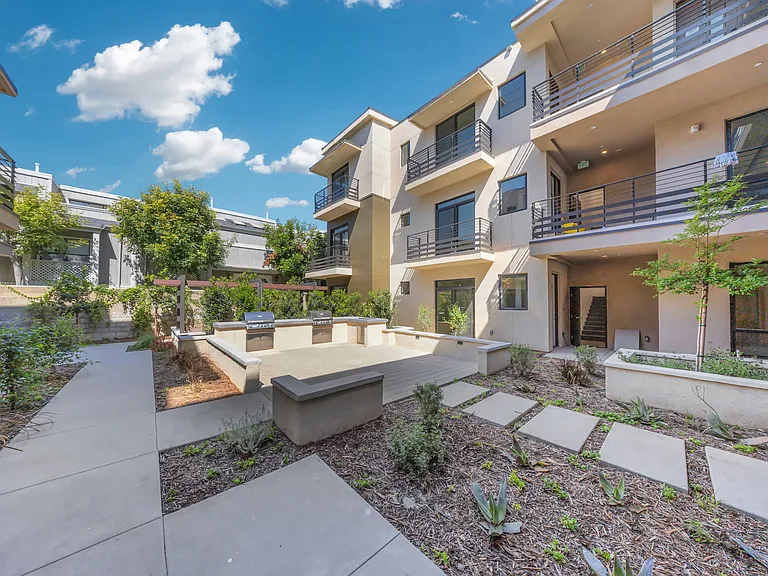 973 E Del Mar Blvd #203 — Photo 34
