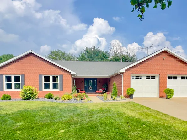 611 S Park Dr, Huntingburg, IN 47542