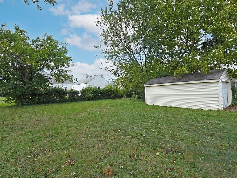 7193 Maryland Ave — Photo 19