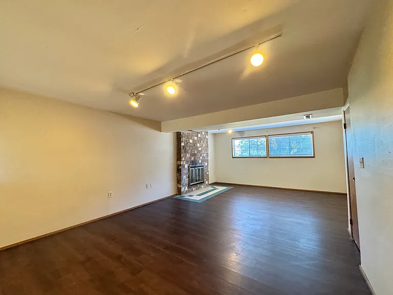 13122 SE 164th St — Photo 39