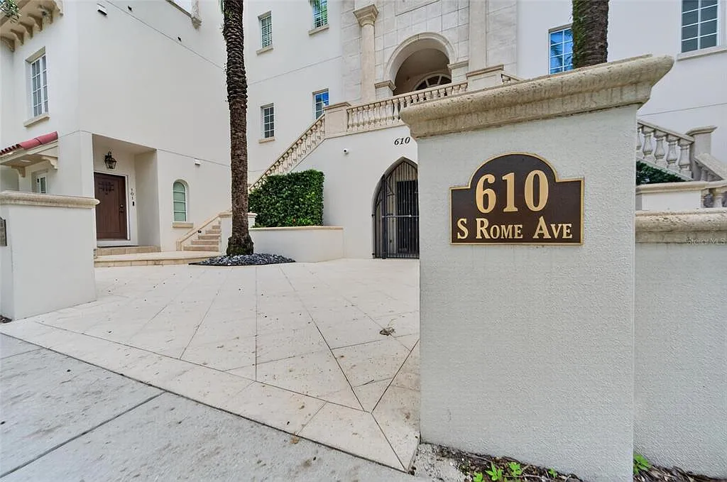 3 bed, 3.0 bath, 1760 sqft, $5,000 — Photo 2
