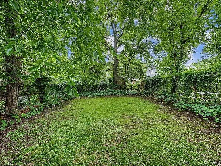 31 Riverside Ave — Photo 7