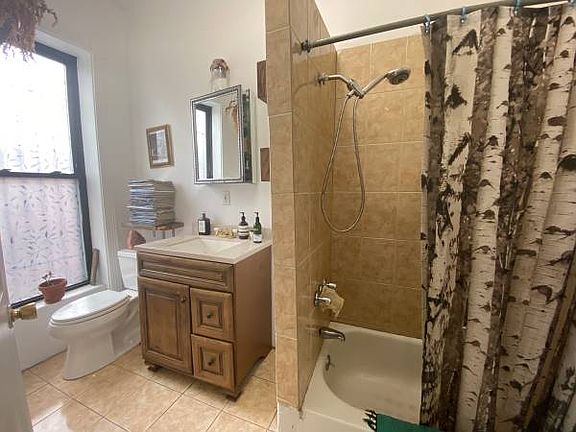 5th image of 412 Putnam Ave APT 2