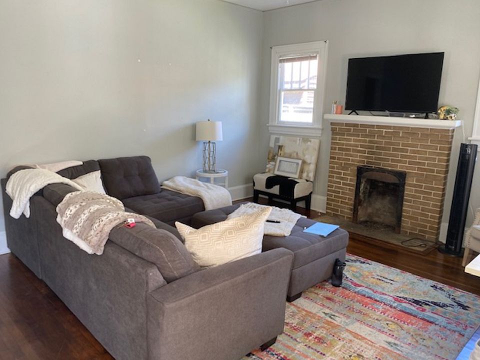 1st image of 306 Lewis St