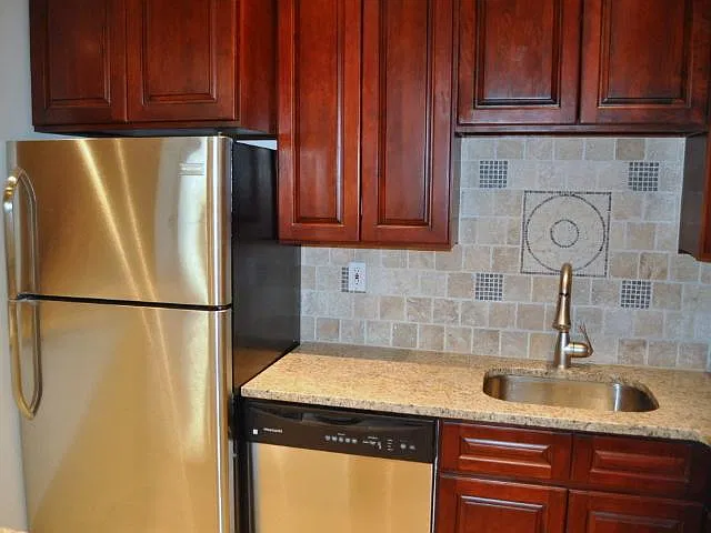 1 bed, 750 sqft, $2,500 — Photo 3