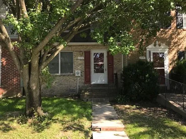 373 Surrey Club Ln, Stephens City, VA 22655