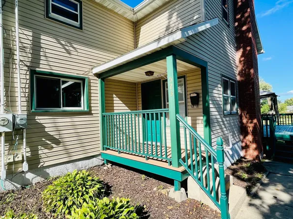 523/523 1/2 Tremont St, Mauston, WI 53948