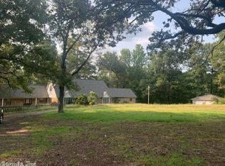 5116 Old Warren Rd, Pine Bluff, AR 71603