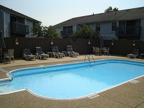 2nd image of 6723 Bordeaux Ct