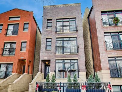 3015 N Damen Ave #3, Chicago, IL, 60618