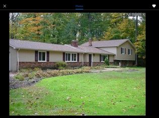 8435 Treetower Dr, Chagrin Falls, OH 44023