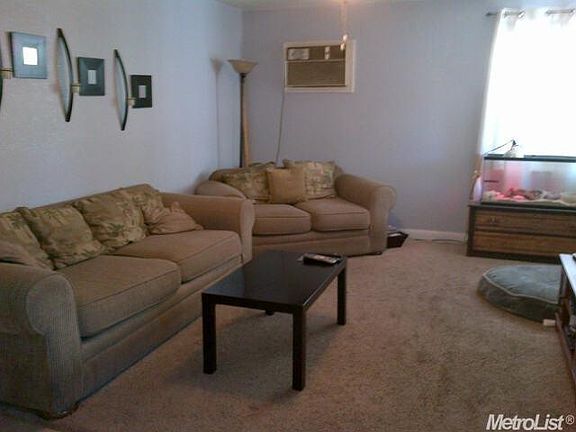 2nd image of 2310 W Willow St