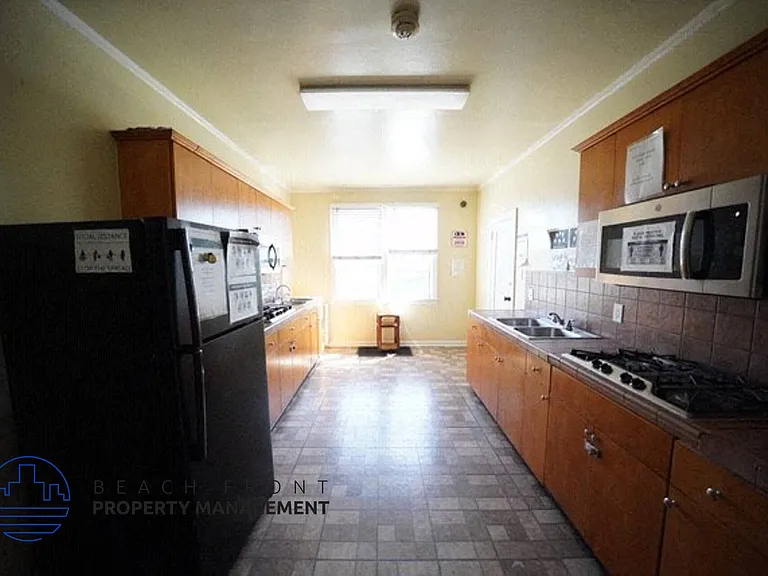 402 N. Soto St. — Photo 13