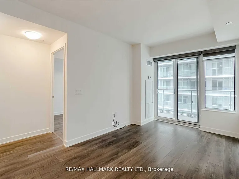 99 Broadway Ave #907 — Photo 11