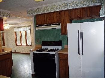 4th image of 2319 N 77th Ave