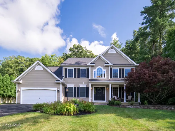 5 Carpenter Way, Clifton Park, NY 12065