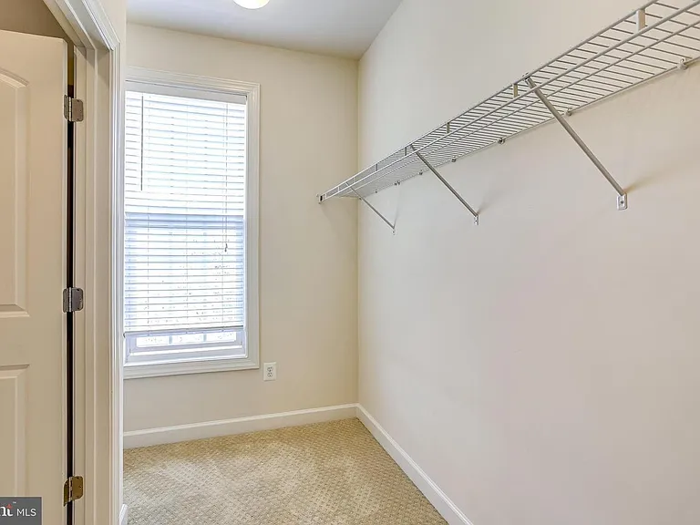 446 Whetstone Glen St — Photo 14