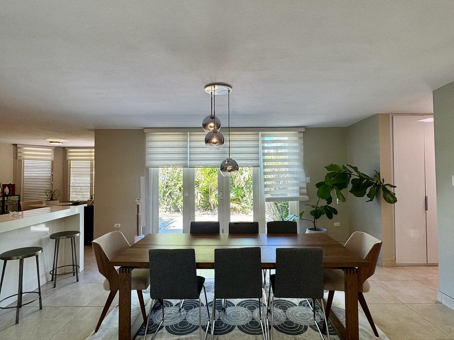 4 bed, 3.5 bath, 3000 sqft, $8,000 — Photo 3