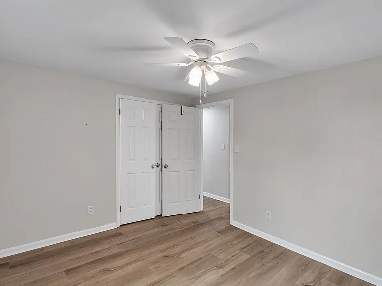 3521 Parr Ln — Photo 13