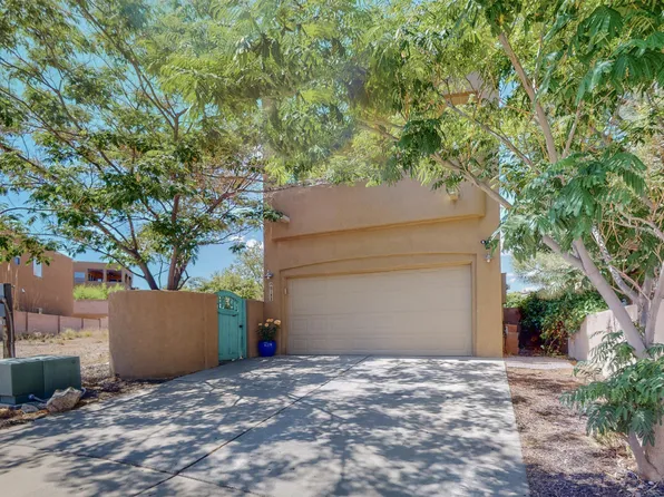 5135 Mirada Dr NW, Albuquerque, NM 87120