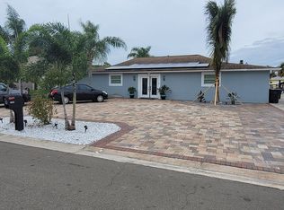 6212 Flamingo Dr, Apollo Beach, FL 33572