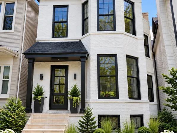 (undisclosed Address), Chicago, IL 60657