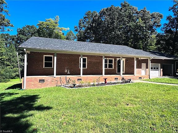 2nd image of 5060 Cherrywood Rd