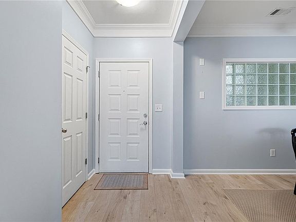 4th image of 400 17th St NW Unit 2307