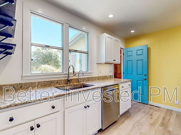 4th image of 175 Giorno Ave