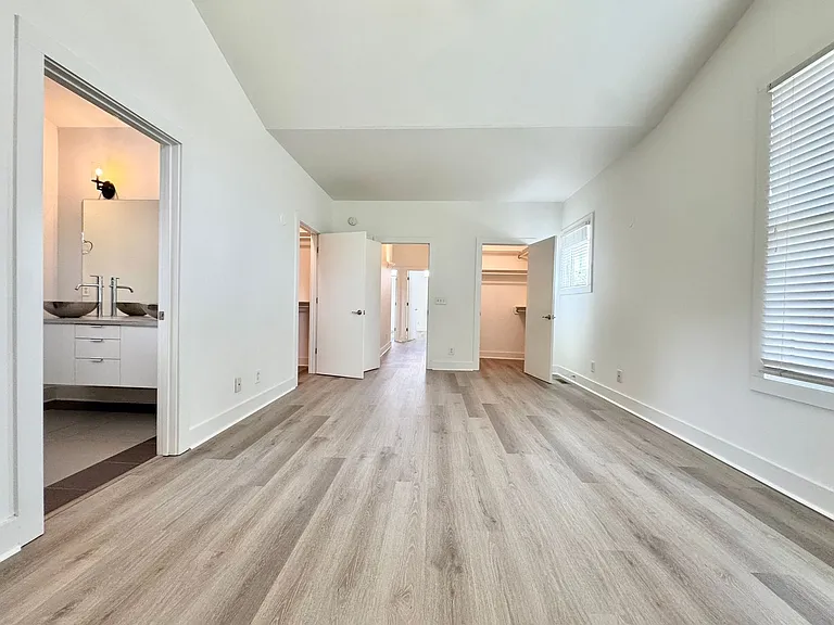 5706 Burgess Ave — Photo 16