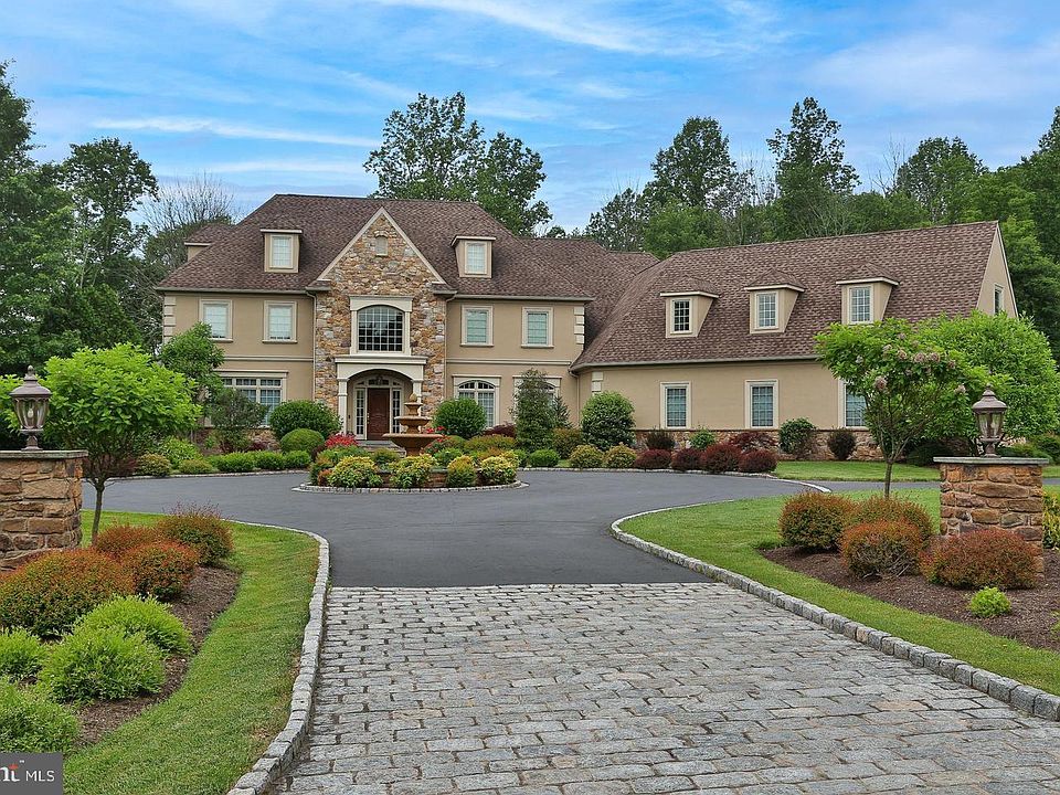 1st image of 203 Wecks Pond Rd