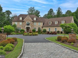 203 Wecks Pond Rd, New Hope, PA 18938