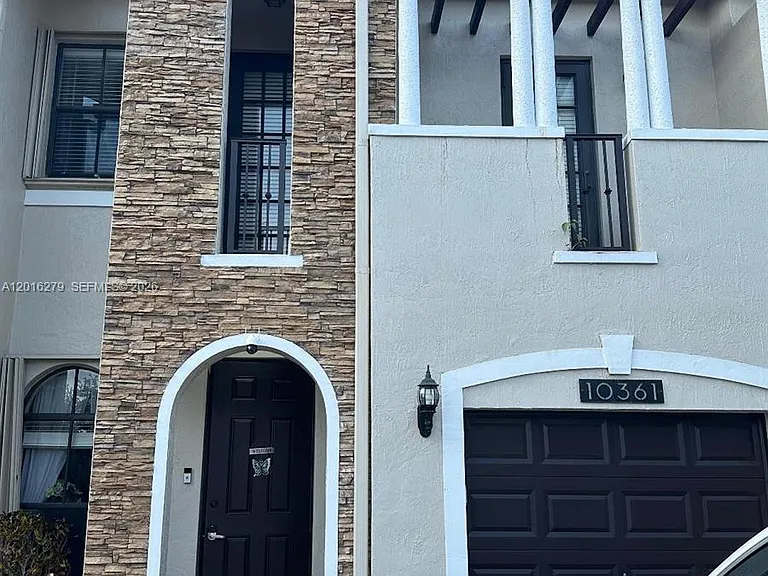 10361 NW 32nd Ter #0 — Photo 1