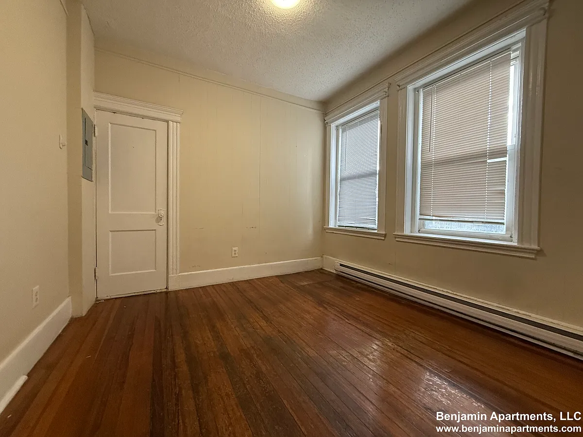 Building Photo - 883 Huntington Ave #4