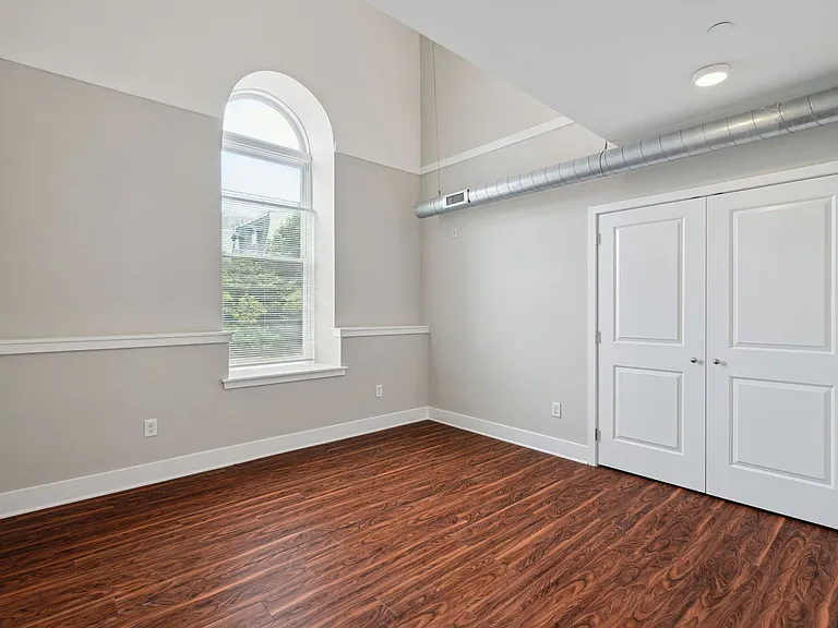 2001 Spring Garden St #305 — Photo 13