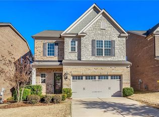 8410 Garden View Dr, Charlotte, NC 28277