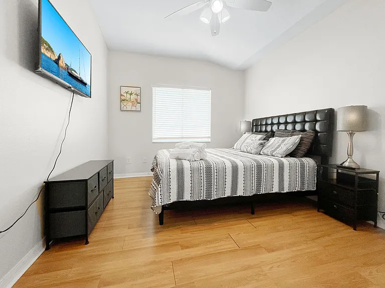 6400 46th Ave N #10 — Photo 17