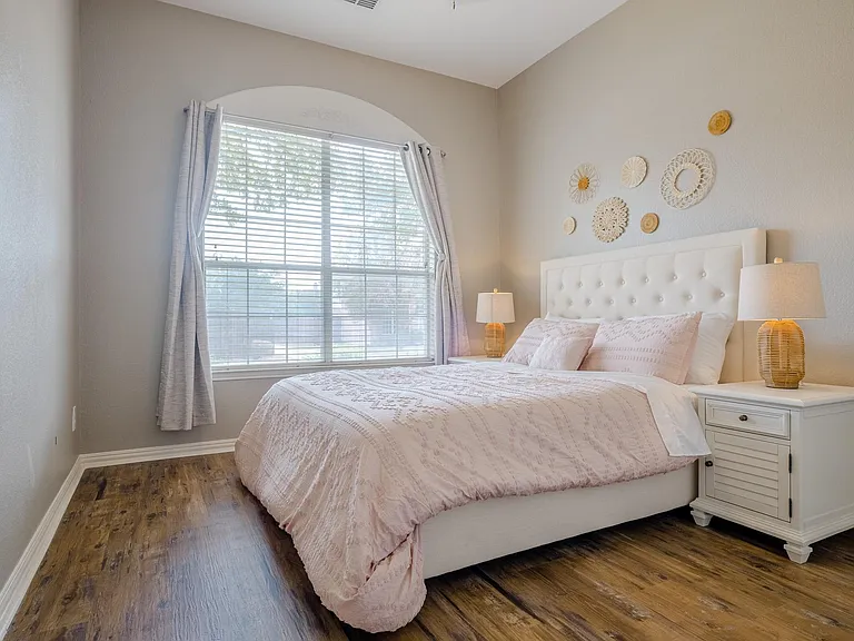 9712 Spring Dr — Photo 14