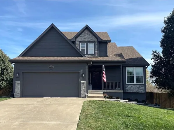 20127 Falcon Ridge Dr, Spring Hill, KS 66083