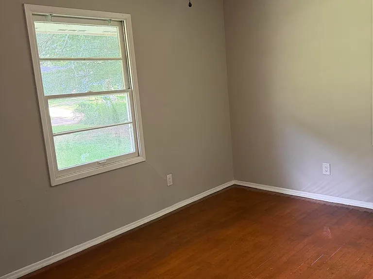 2745 Marydale Dr — Photo 8