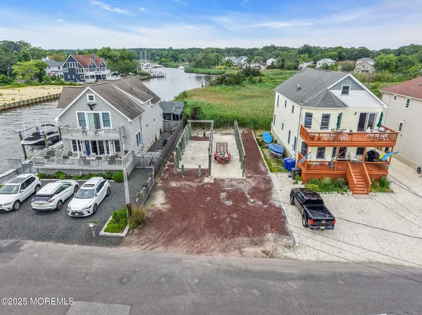 603 Riverside Drive, Toms River, NJ 08753
