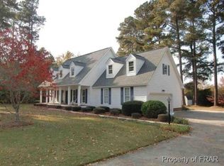 1711 Lakeshore Dr, Dunn, NC 28334