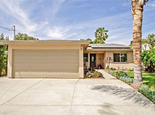 16015 Hartland St, Lake Balboa, CA 91406