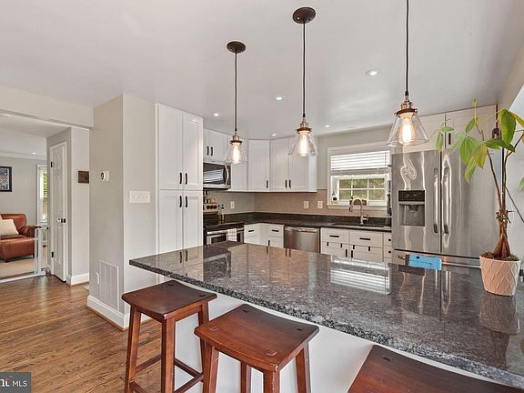 4th image of 6629 Rockleigh Way