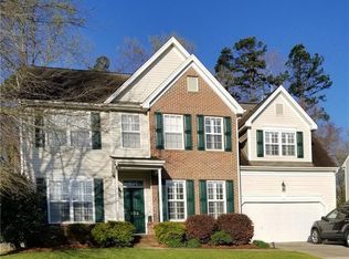 303 Jamestown Oaks Dr, Jamestown, NC 27282